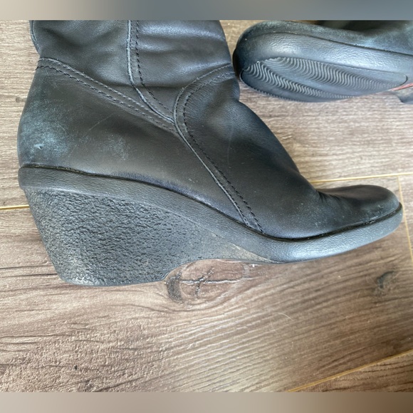 Hush Puppies waterproof black leather wedge heeled tall boots - Picture 4 of 16